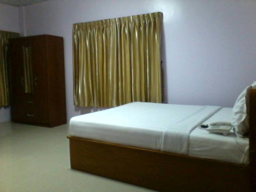 יאנגון Aung Tha Pyay Hotel 3 חדר תמונה