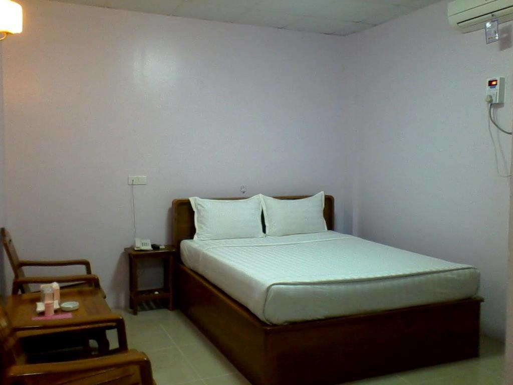 יאנגון Aung Tha Pyay Hotel 3 חדר תמונה