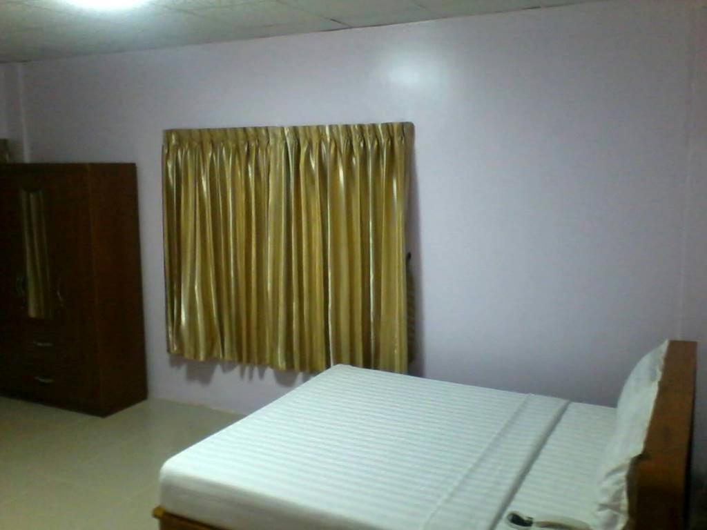 יאנגון Aung Tha Pyay Hotel 3 חדר תמונה