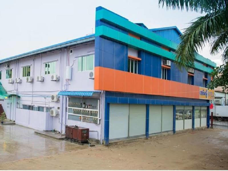 יאנגון Aung Tha Pyay Hotel 3 מראה חיצוני תמונה