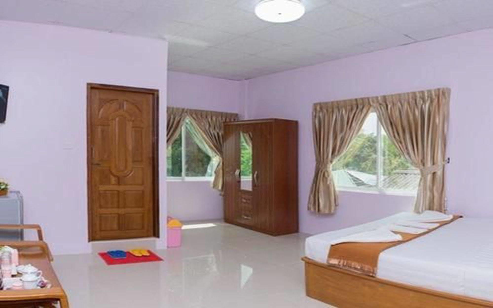 יאנגון Aung Tha Pyay Hotel 3 מראה חיצוני תמונה