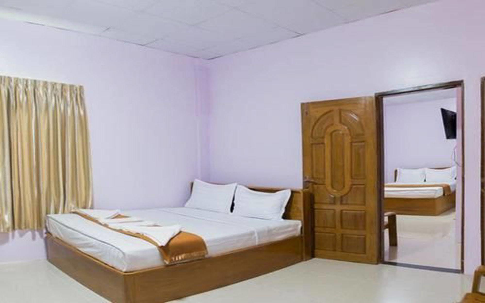יאנגון Aung Tha Pyay Hotel 3 מראה חיצוני תמונה