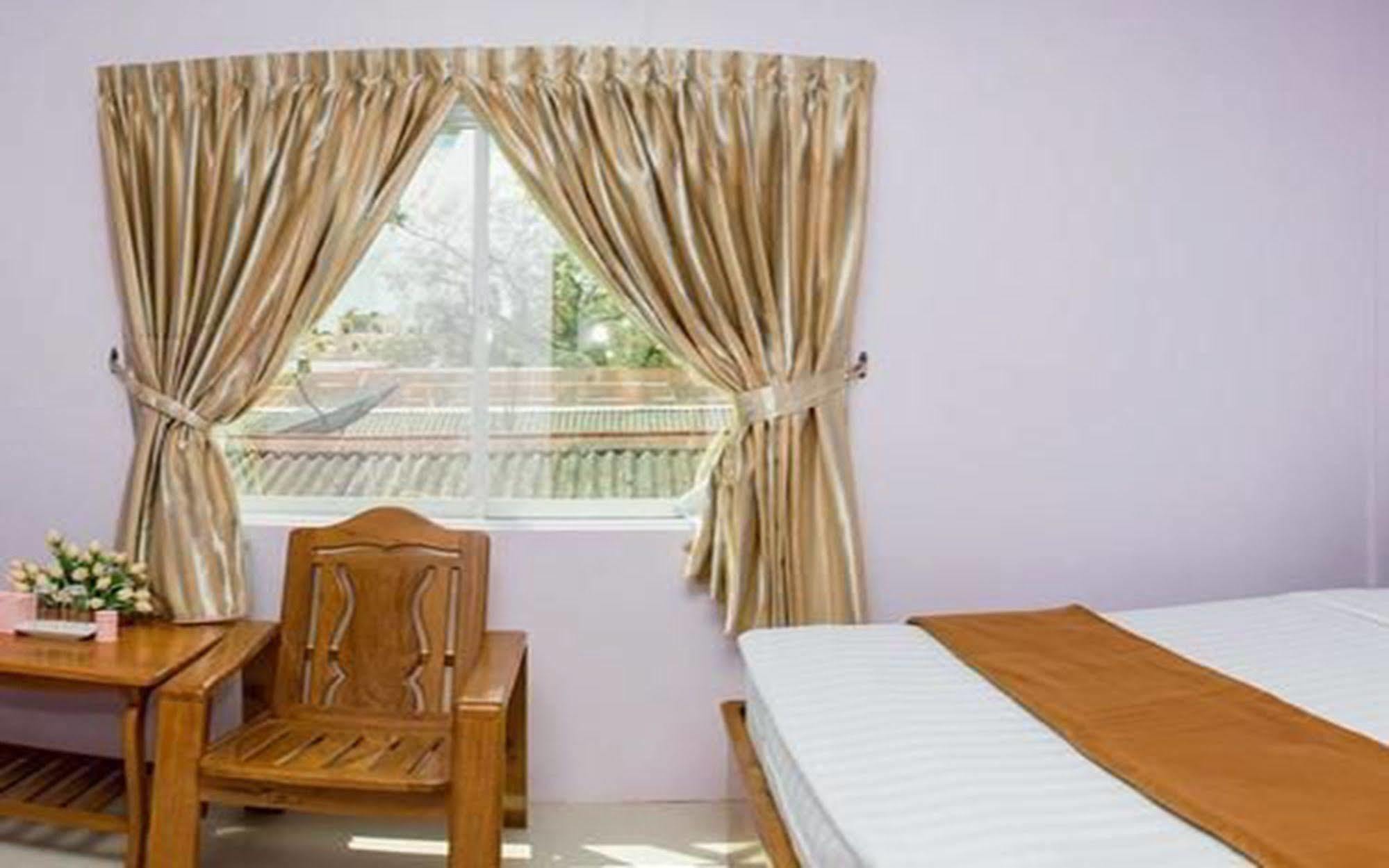 יאנגון Aung Tha Pyay Hotel 3 מראה חיצוני תמונה