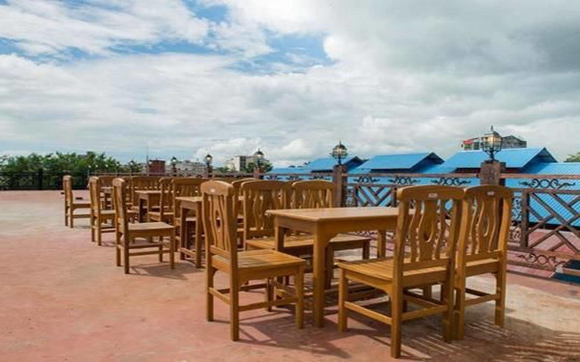 יאנגון Aung Tha Pyay Hotel 3 מראה חיצוני תמונה